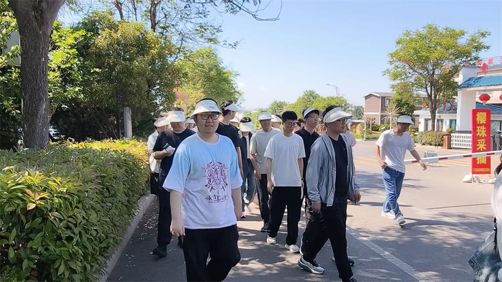 思途就业实训春游活动--中享思途